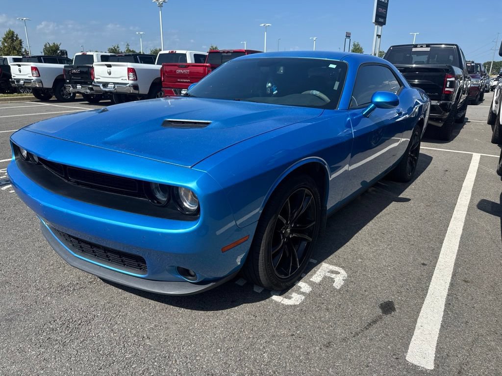 Used 2018 Dodge Challenger SXT w/ Blacktop Package RWD image 6