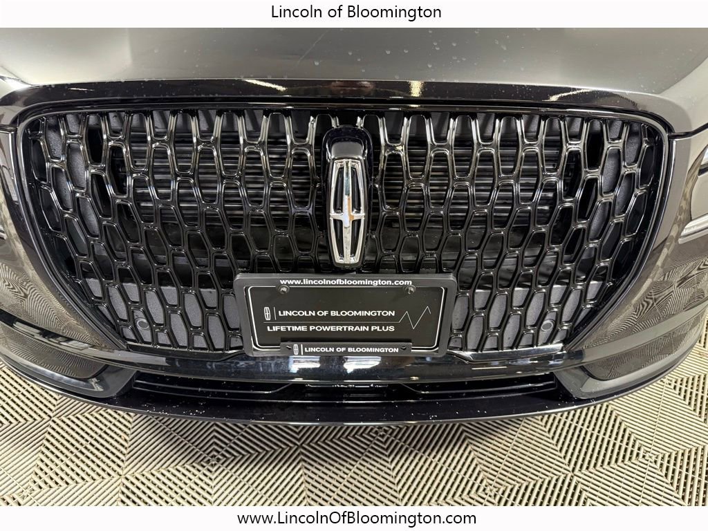New 2026 Lincoln Corsair Premiere image 17