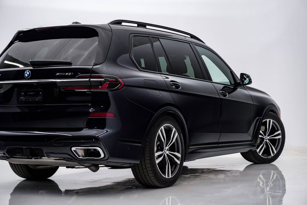Used 2024 BMW X7 xDrive40i w/ M Sport Package image 9