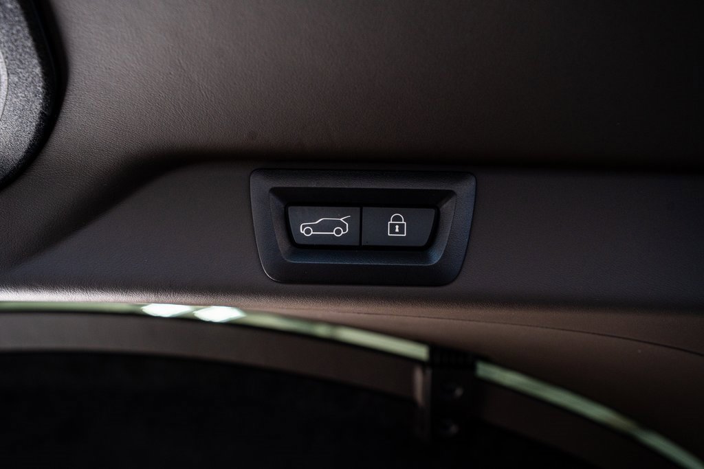 Used 2023 Rolls-Royce Cullinan w/ Cullinan Package image 75