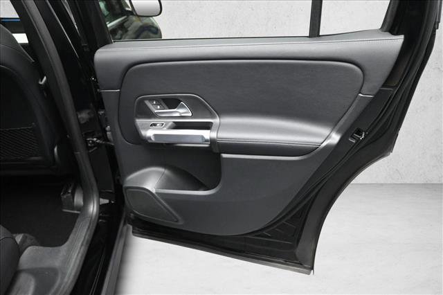Certified 2023 Mercedes-Benz GLB 250 4MATIC image 28