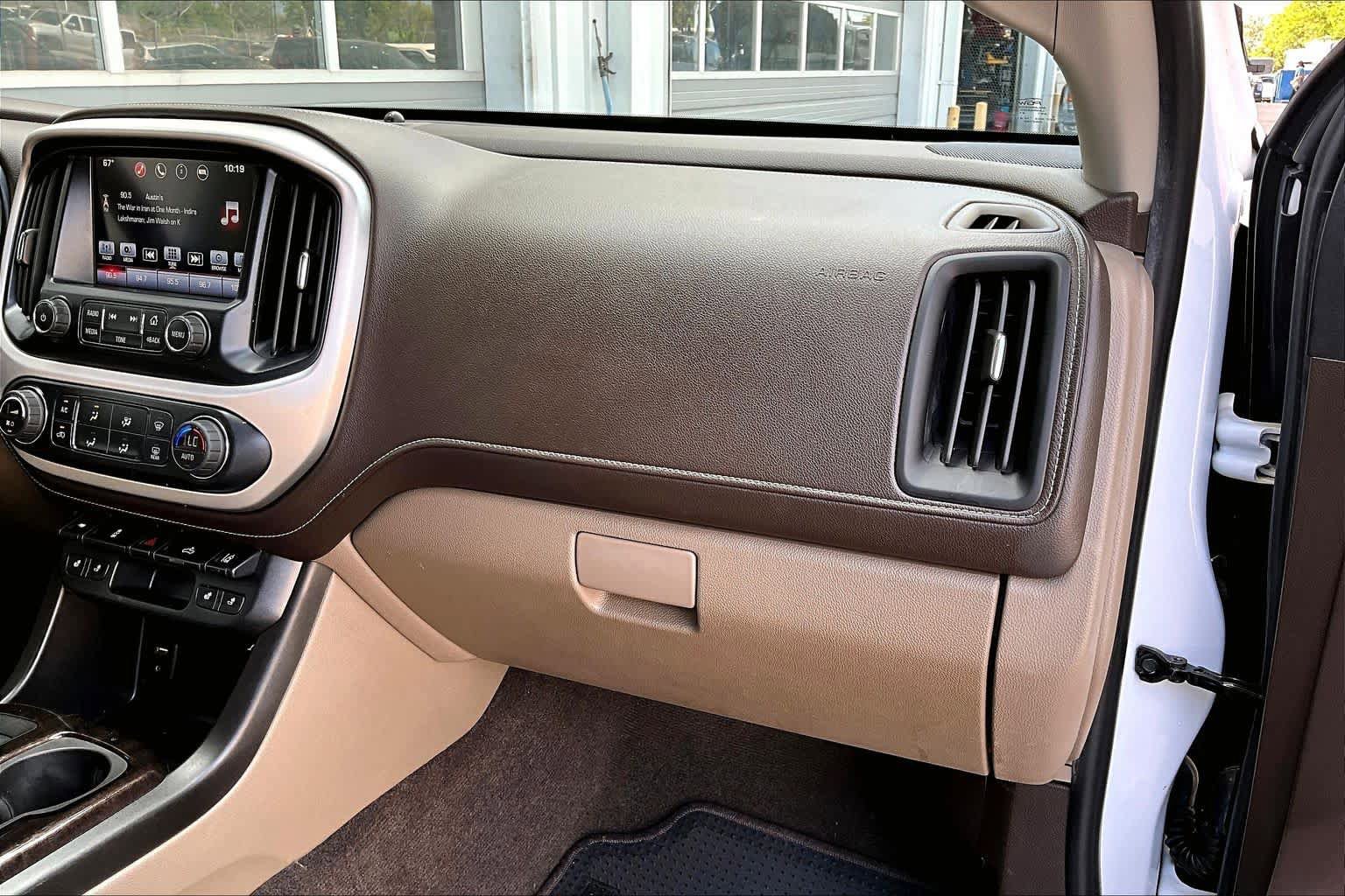 Used 2016 GMC Canyon SLT w/ Driver Alert Package image 19
