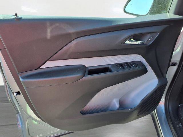 New 2027 Chevrolet Bolt LT w/ Comfort Package FWD image 12