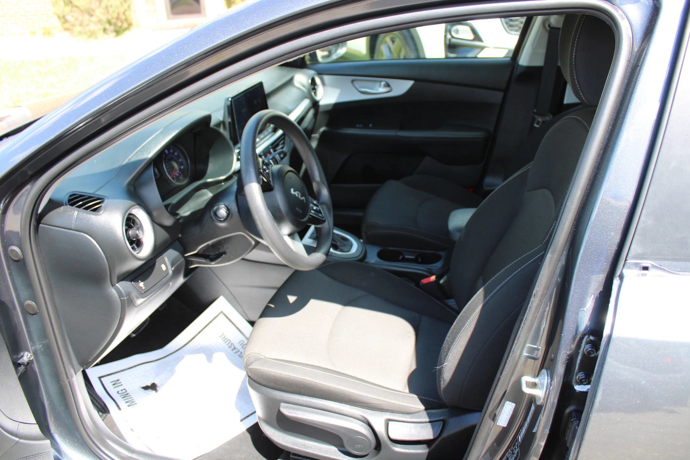 Used 2024 Kia Forte LXS FWD image 10