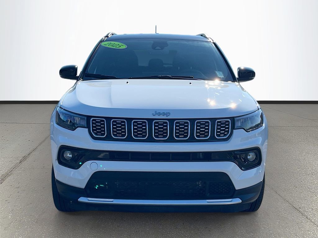 Certified 2025 Jeep Compass Limited image 2