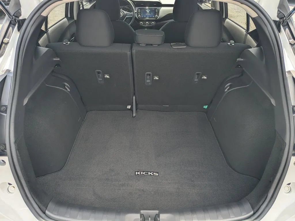 Certified 2024 Nissan Kicks SV FWD image 16