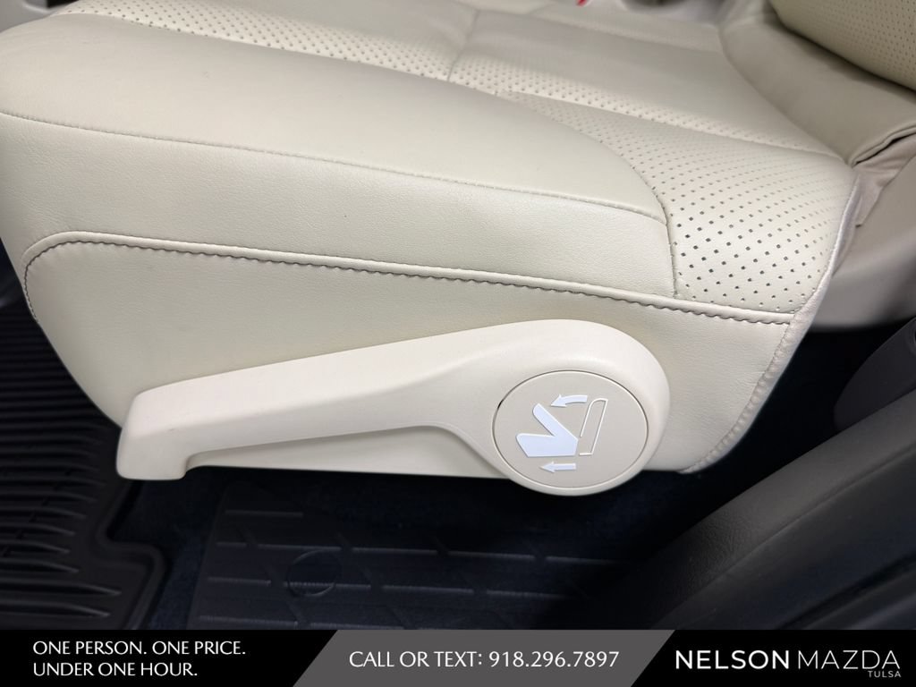 Used 2020 Lexus GX 460 Luxury w/ Luxury Sport Package AWD/4WD image 36