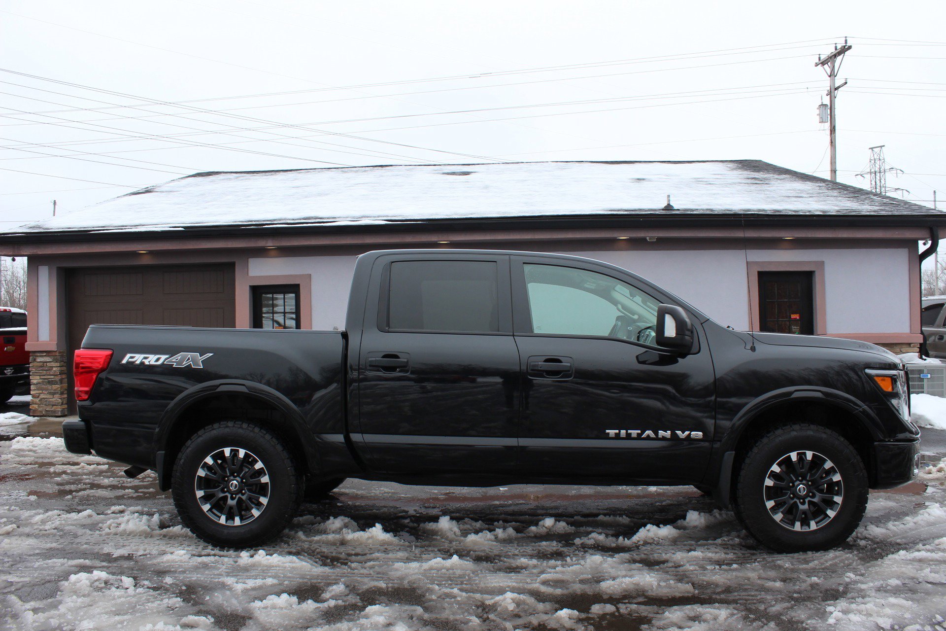 Used 2019 Nissan Titan PRO-4X w/ Pro-4x Utility Package image 3