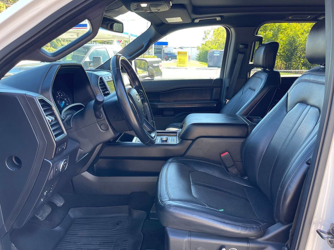 Used 2018 Ford Expedition Max Limited w/ Equipment Group 302A image 21