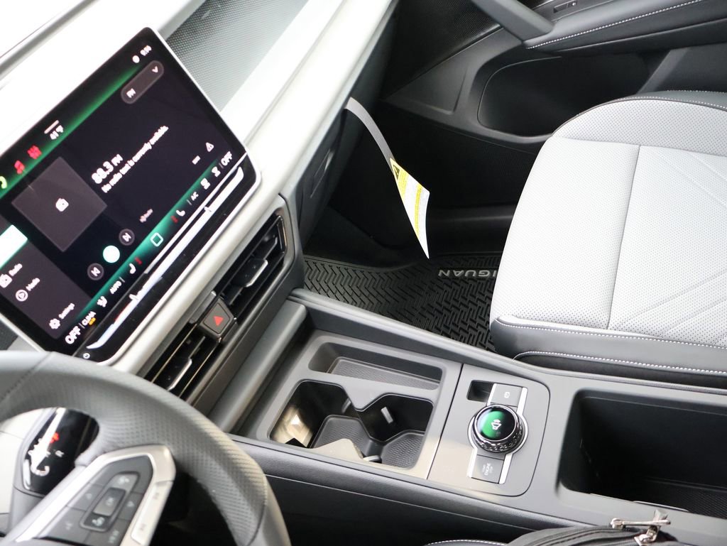 New 2026 Volkswagen Tiguan SE R-Line image 23
