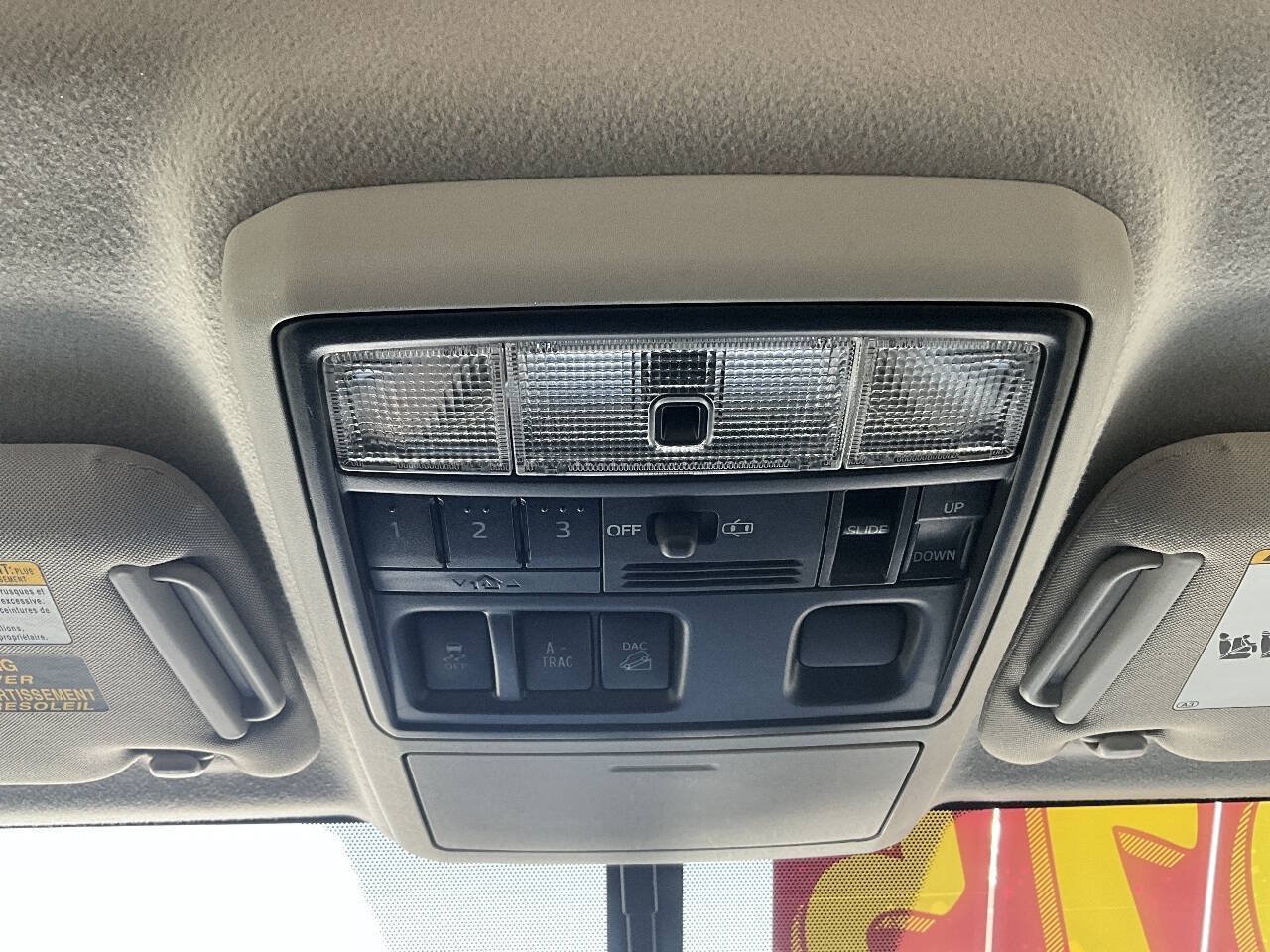 Used 2018 Toyota 4Runner SR5 Premium AWD/4WD image 33