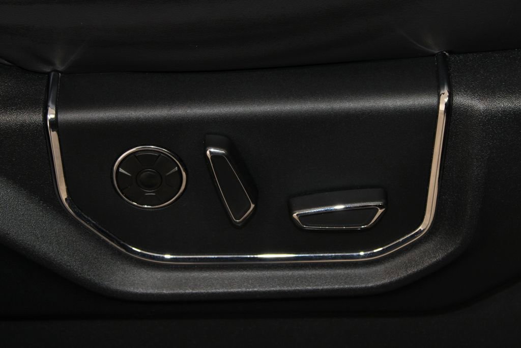 Used 2021 Ford Expedition Platinum image 30