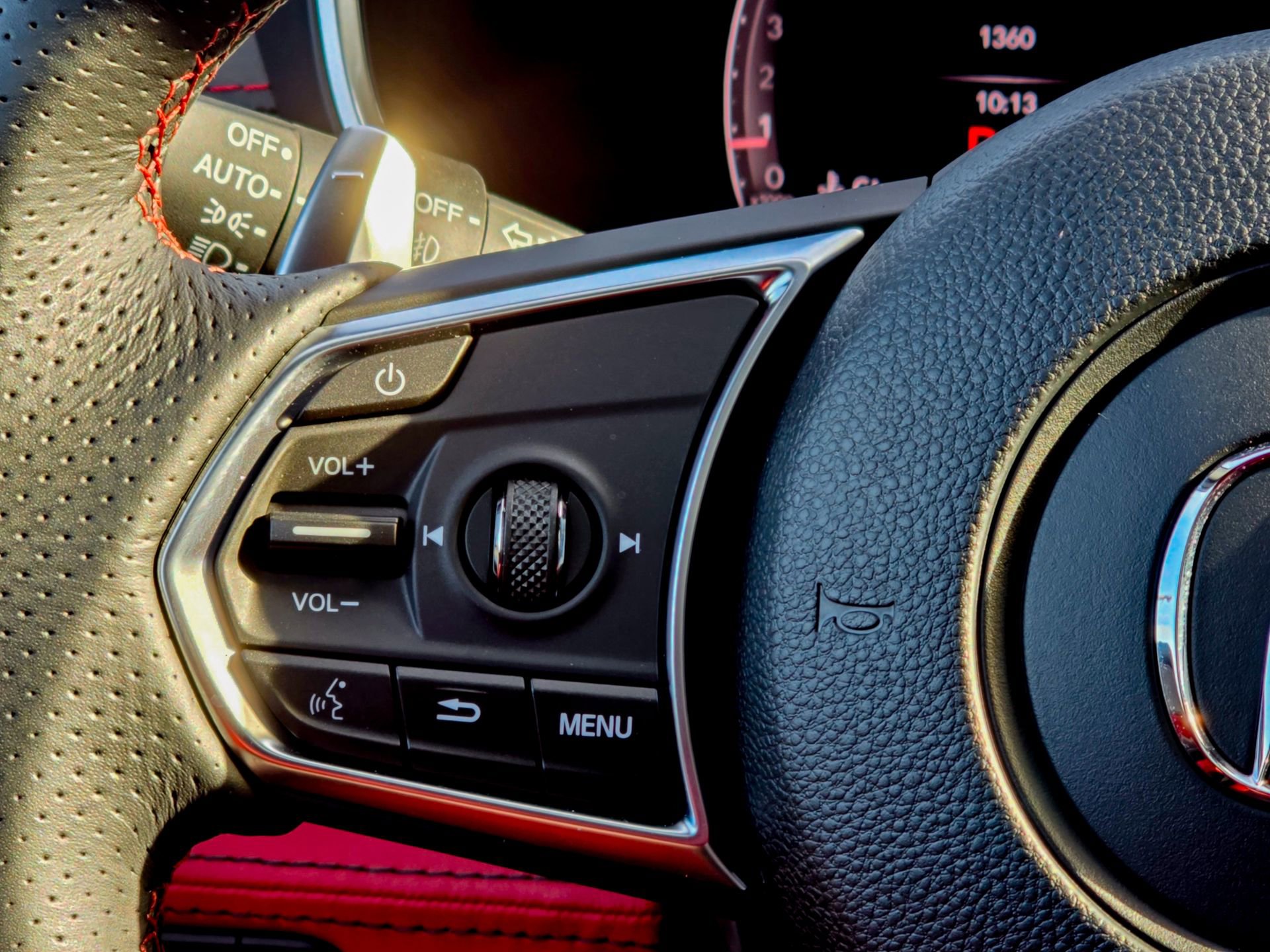 Used 2025 Acura MDX A-Spec image 41