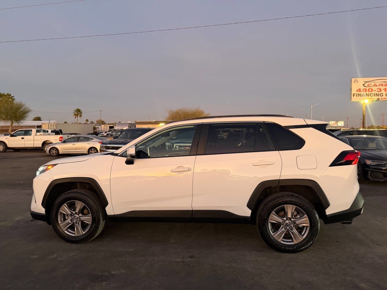 Used 2024 Toyota RAV4 XLE w/ Convenience Package image 5