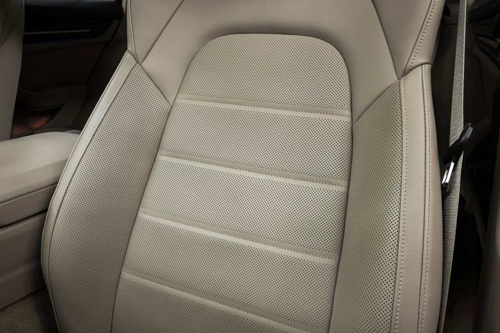 Used 2024 Porsche Panamera 4 image 42