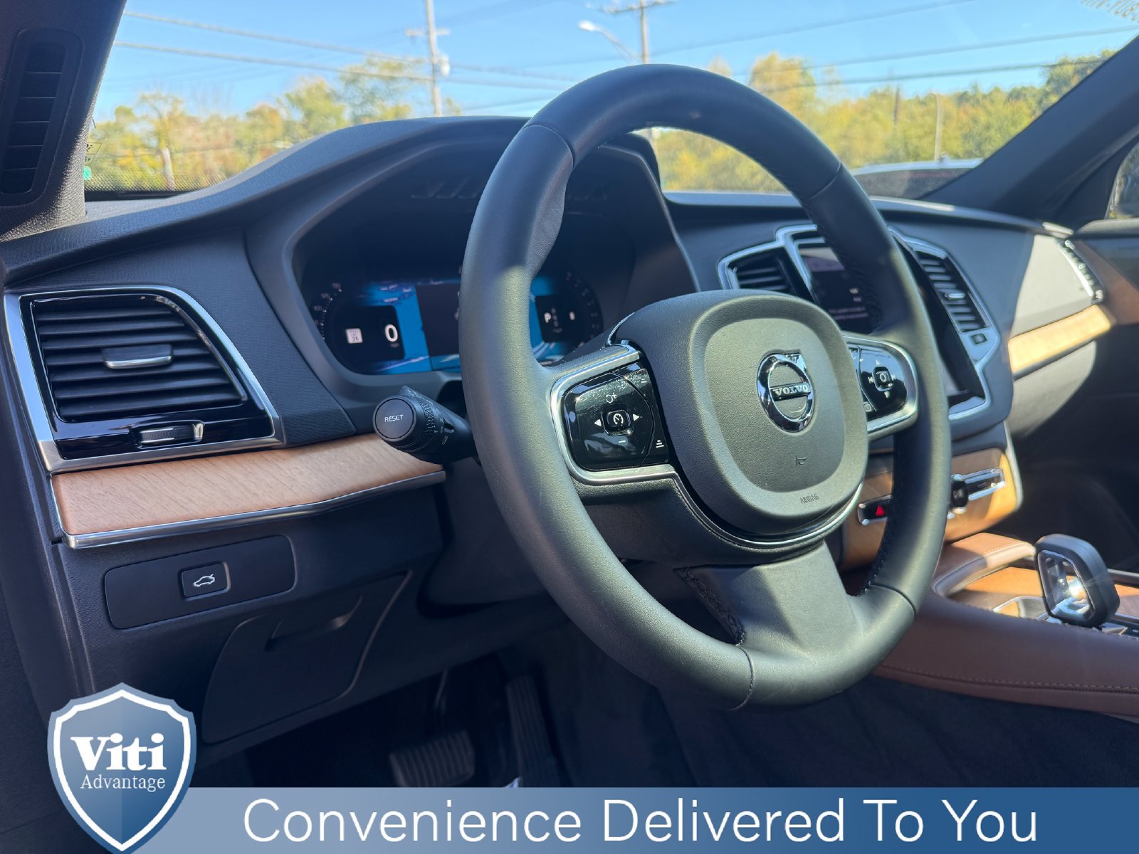 Certified 2023 Volvo XC90 B6 Plus AWD/4WD image 16