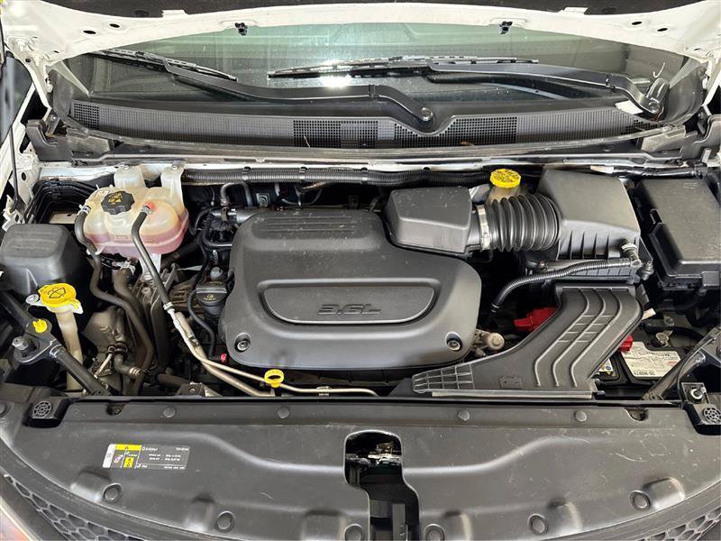 Used 2021 Chrysler Voyager L FWD image 21