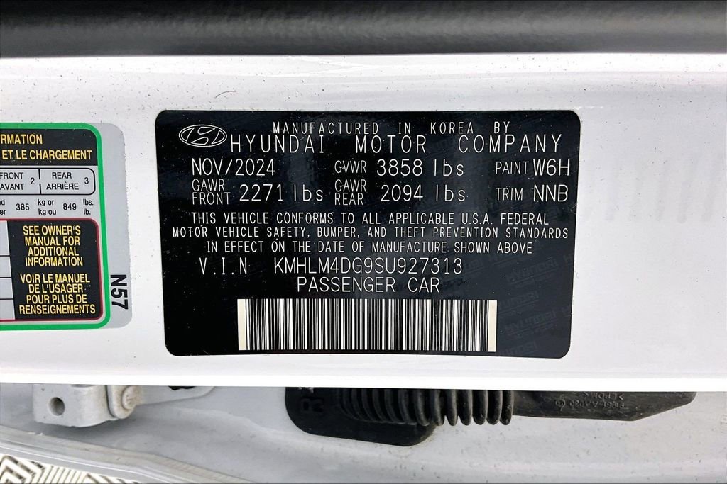 Used 2025 Hyundai Elantra Sport FWD image 35