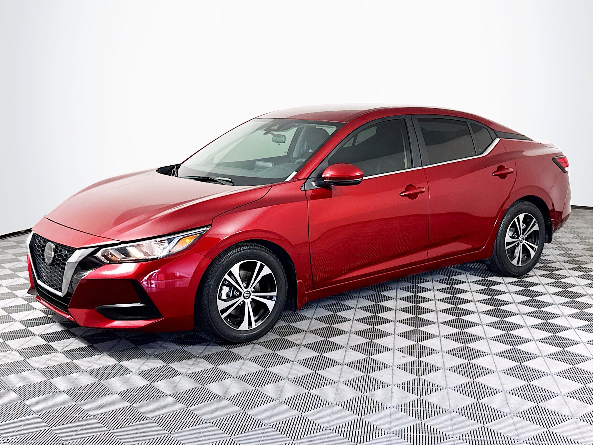 Used 2020 Nissan Sentra SV w/ Lighting Package FWD image 4