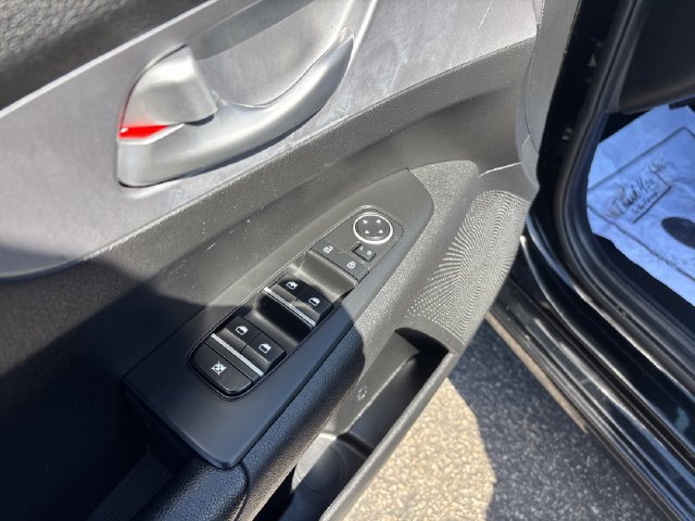Used 2023 Kia Forte LXS FWD image 14