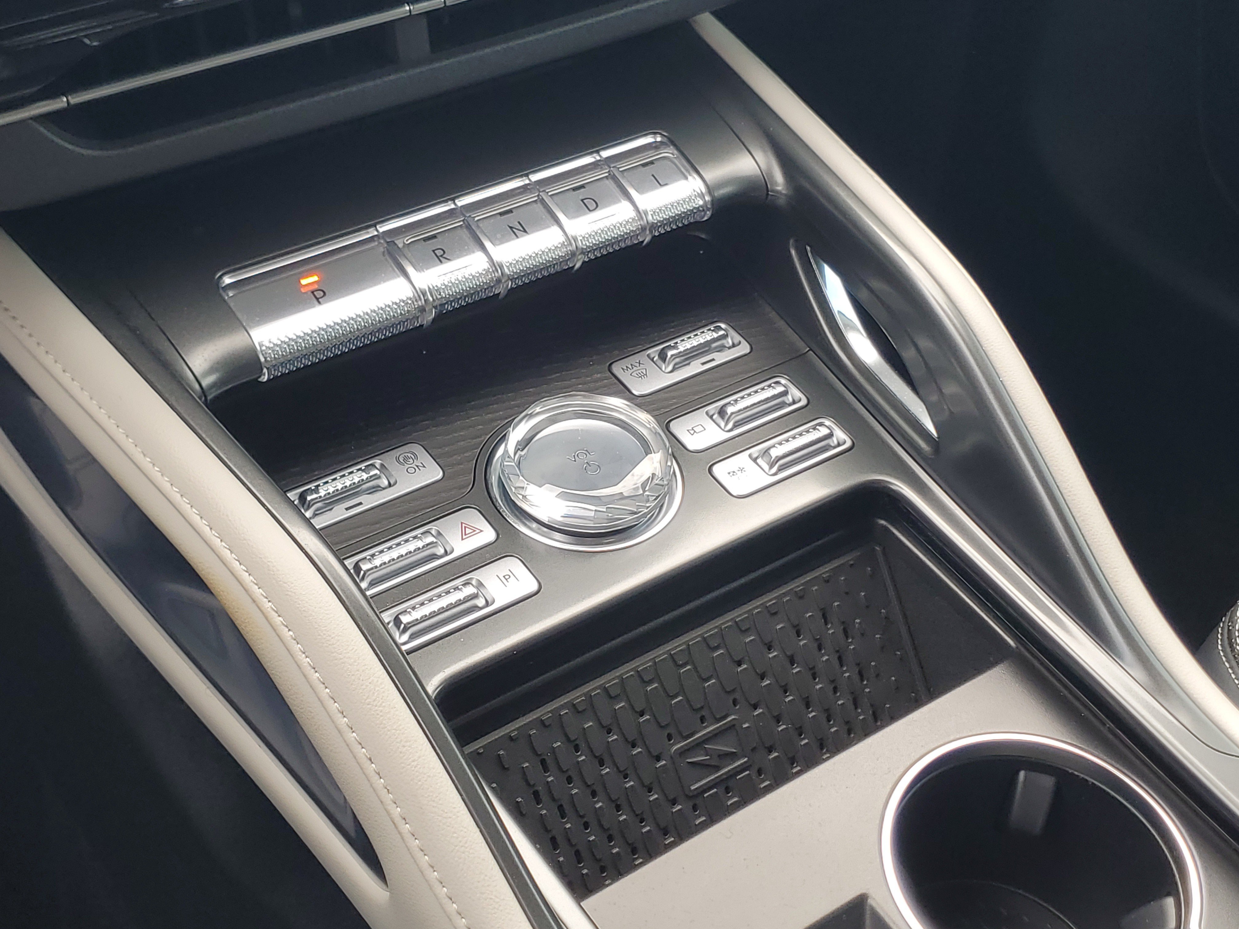 Certified 2025 Lincoln Nautilus Reserve AWD/4WD image 20