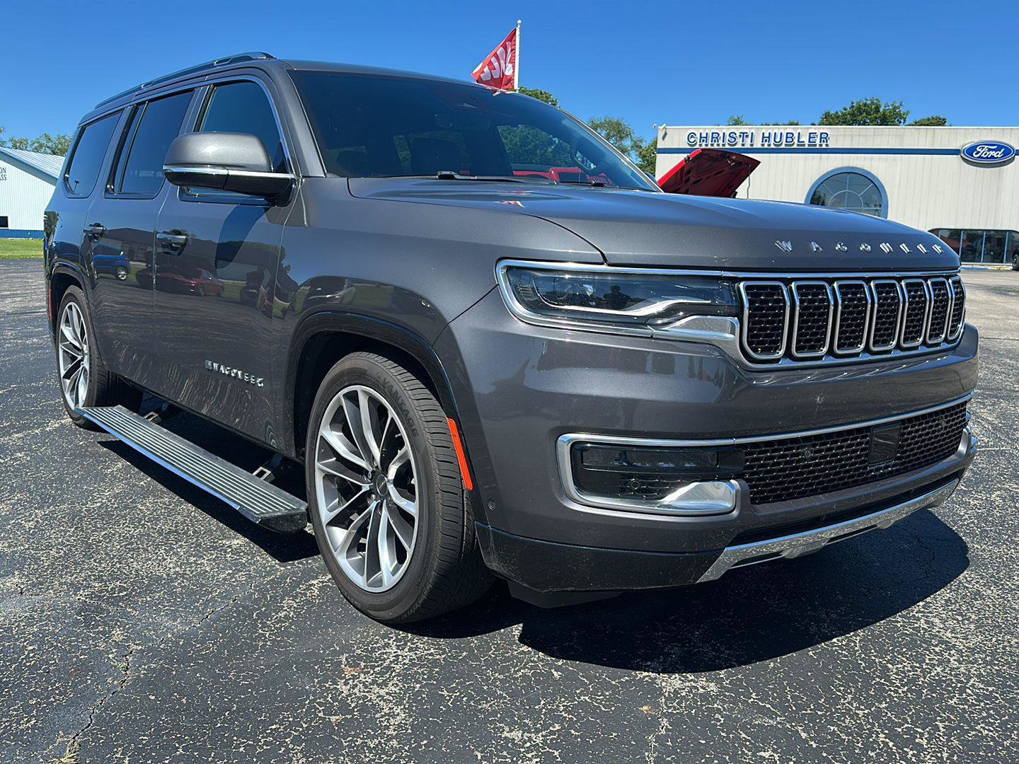 Used 2022 Jeep Wagoneer Series III w/ Premium Group I AWD/4WD image 3