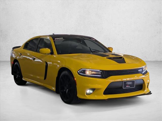 Used 2017 Dodge Charger R/T image 3