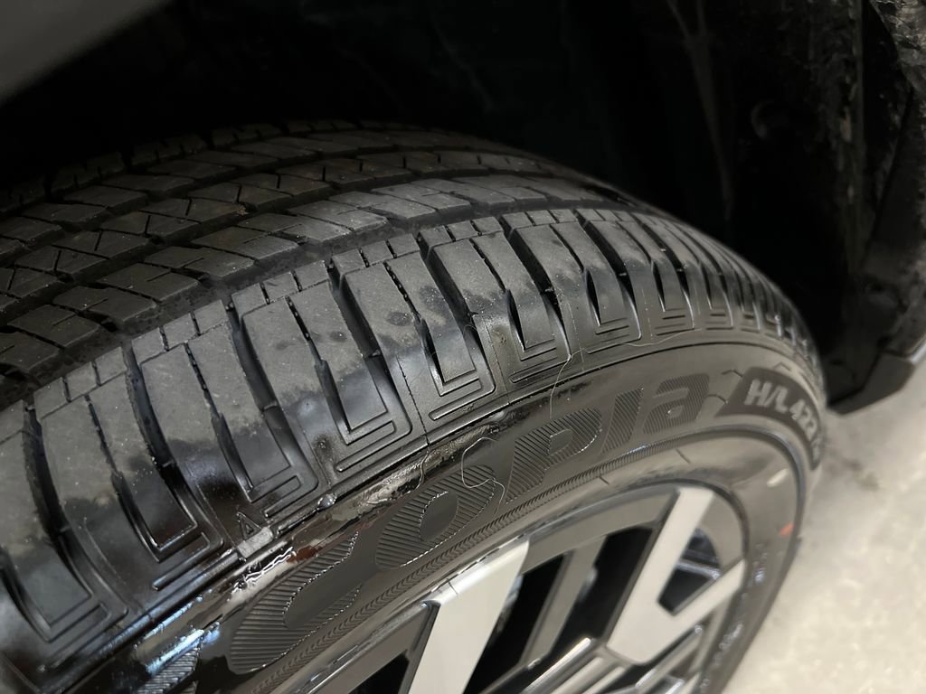 Certified 2026 Subaru Outback Touring XT AWD/4WD image 31