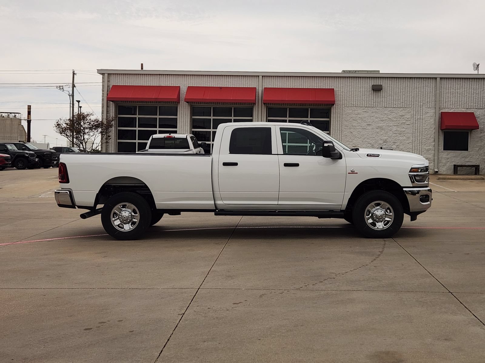 New 2026 RAM 2500 Tradesman AWD/4WD image 7