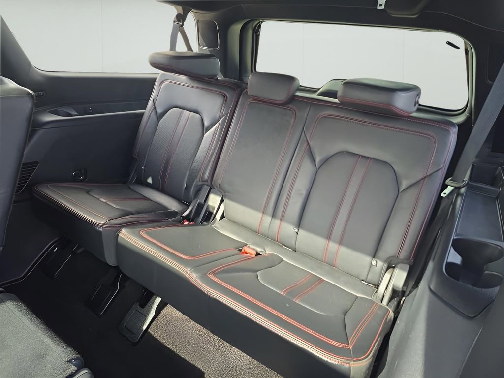 Used 2022 Ford Expedition Max Limited image 33