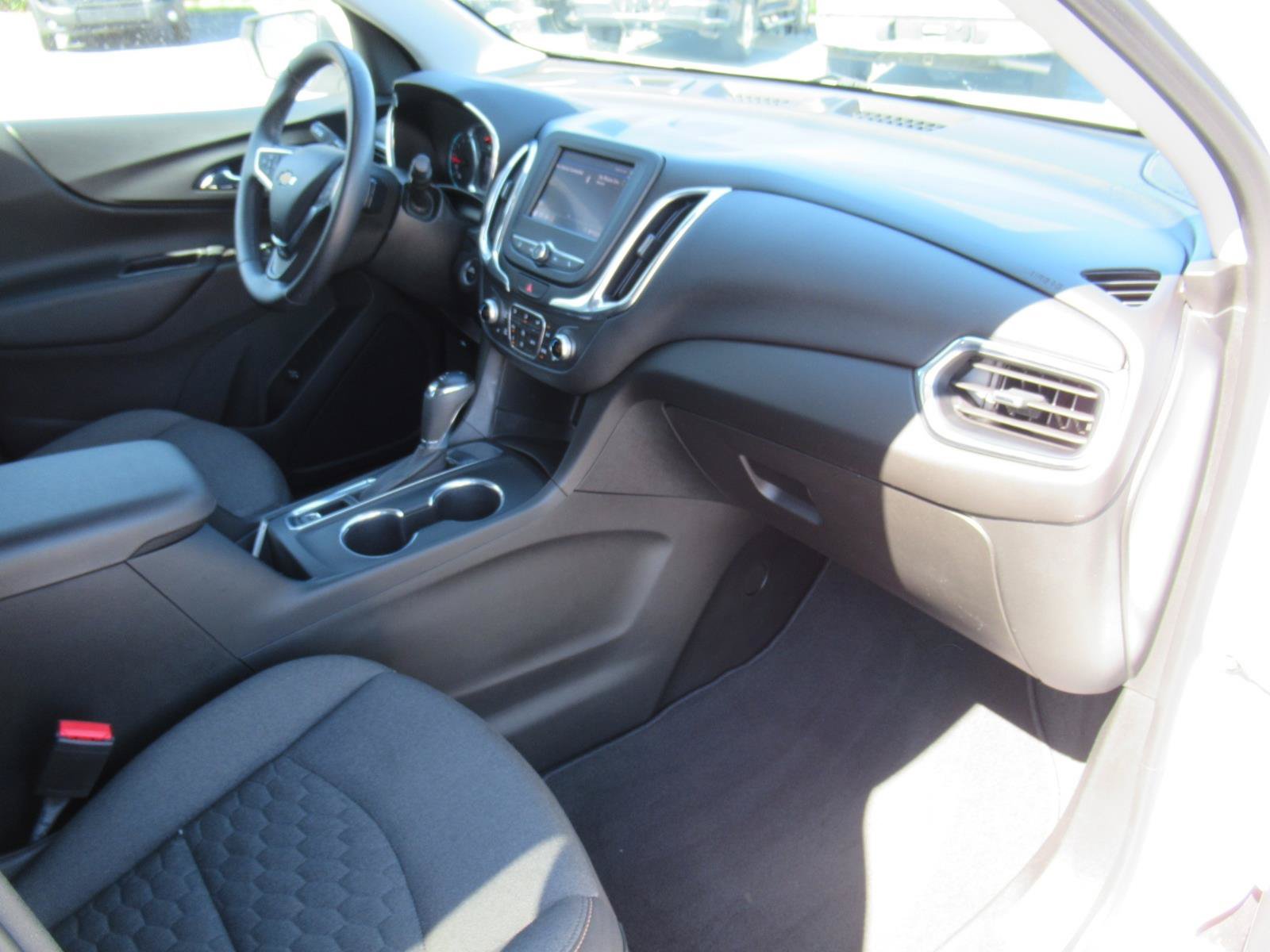 Used 2020 Chevrolet Equinox LT FWD image 13