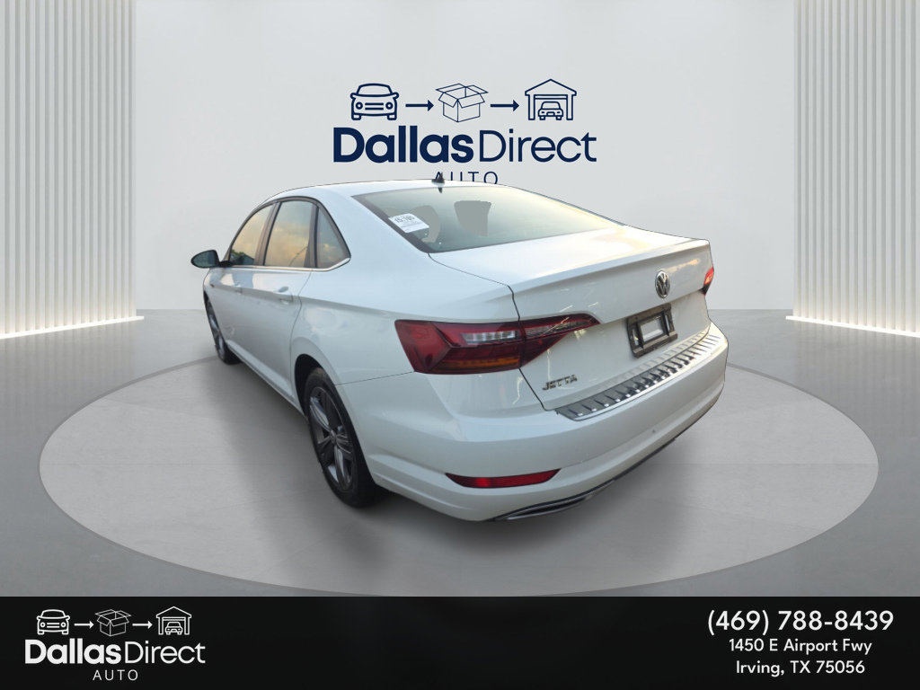 Used 2019 Volkswagen Jetta R-Line w/ R-Line Cold Weather Package FWD image 9