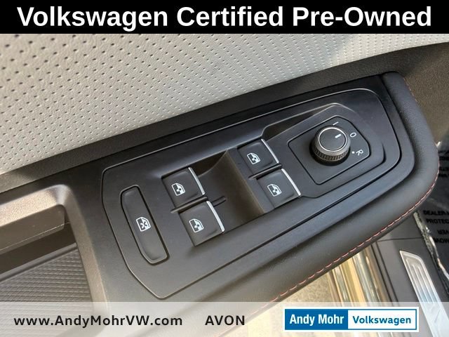 Used 2024 Volkswagen Atlas Peak Edition SEL AWD/4WD image 15