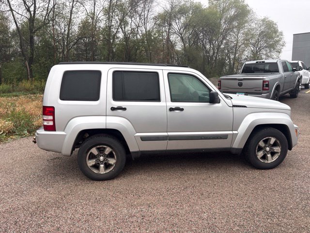 Used 2008 Jeep Liberty Sport w/ Popular Equipment Group AWD/4WD image 9