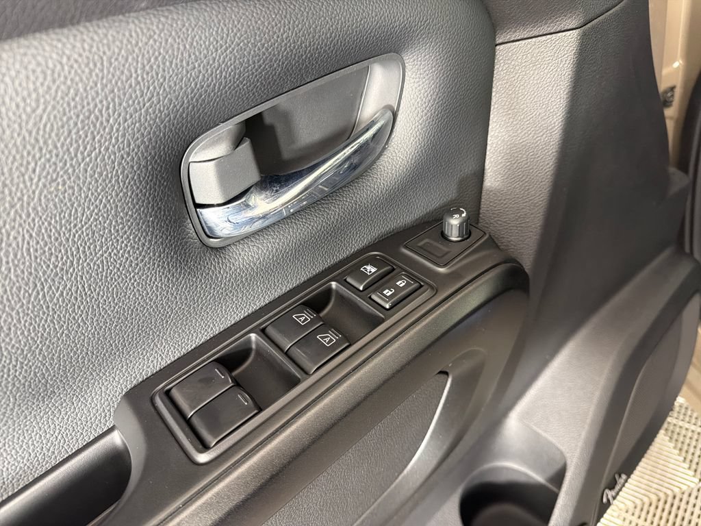 Used 2023 Nissan Titan PRO-4X w/ Pro-4x Utility Package AWD/4WD image 18