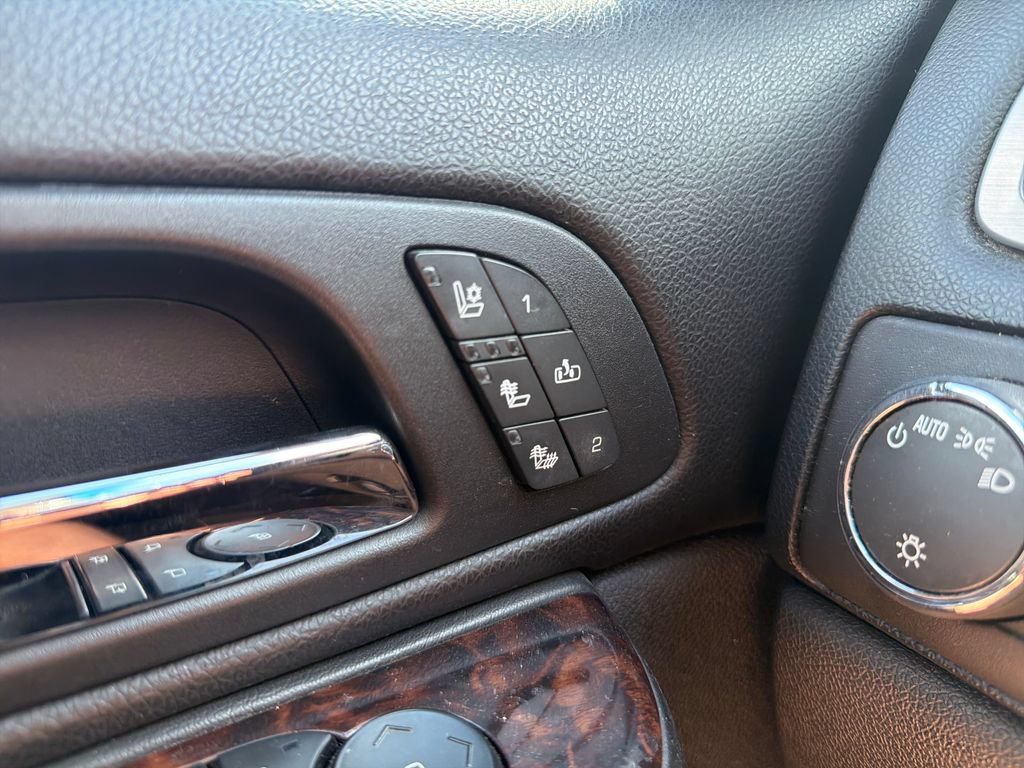 Used 2012 GMC Yukon XL Denali AWD/4WD image 21
