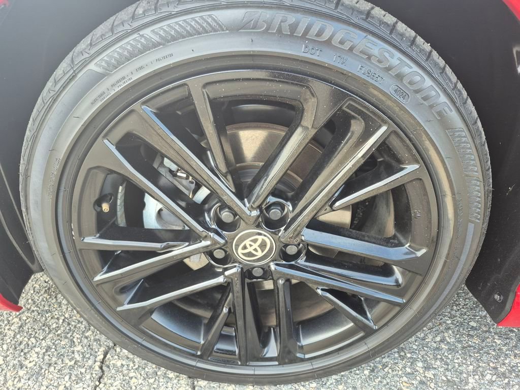 Used 2025 Toyota Camry LE image 8