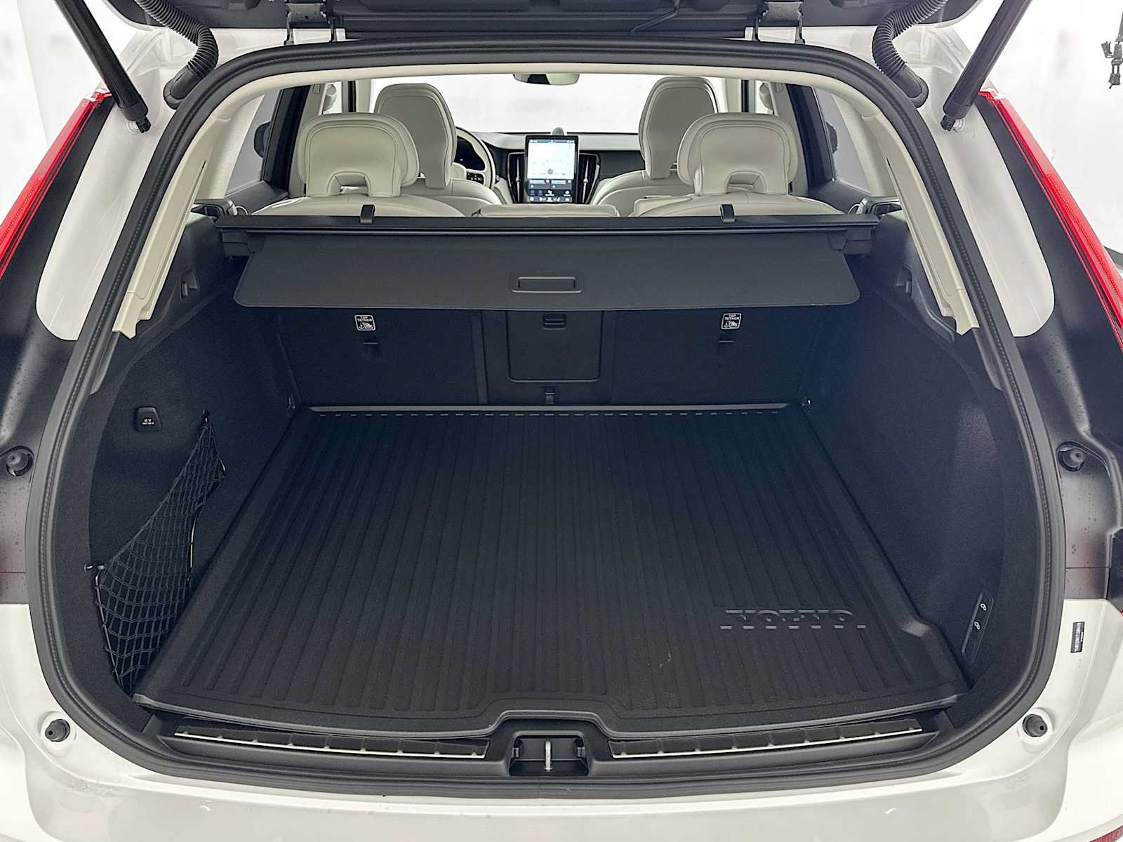 New 2026 Volvo XC60 B5 Ultra w/ Climate Package PRO AWD/4WD image 25