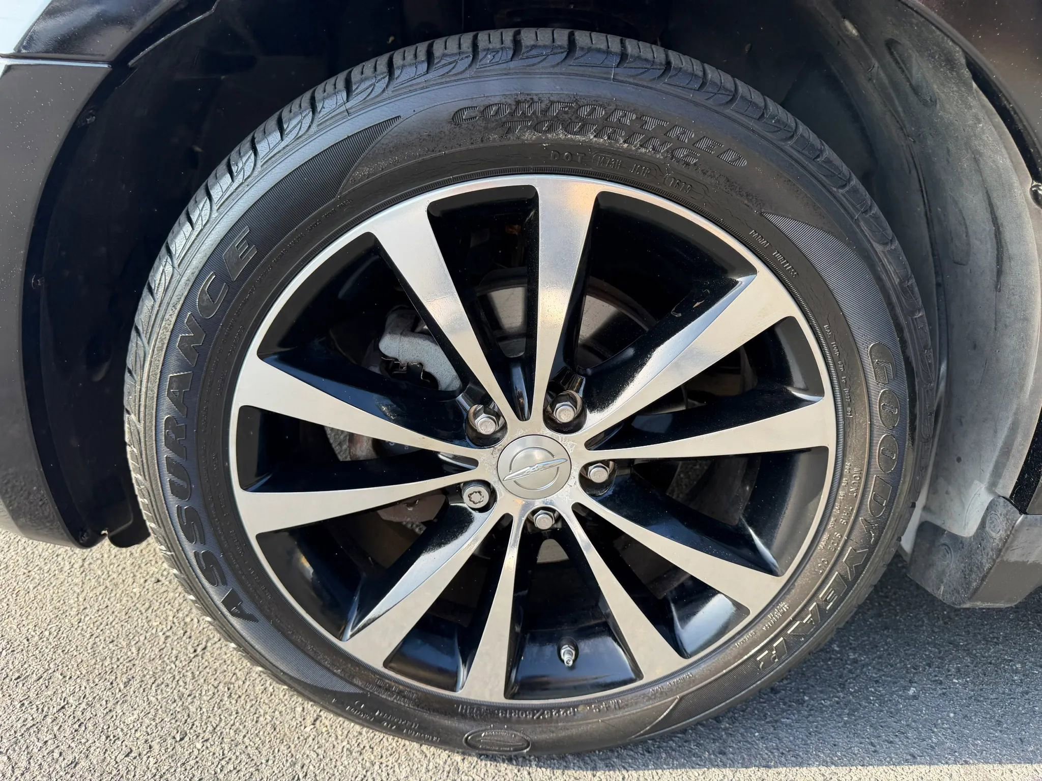 Used 2014 Chrysler 200 Limited w/ Sun/Sound Group image 24