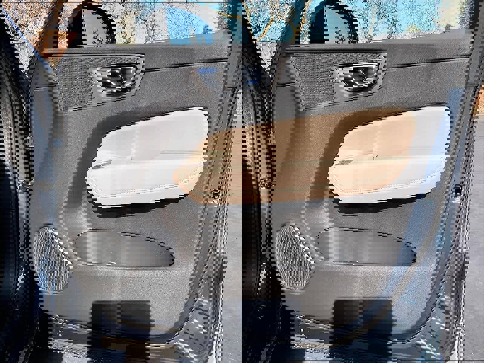 New 2026 Volvo XC60 B5 Plus w/ Protection Package Premier image 30