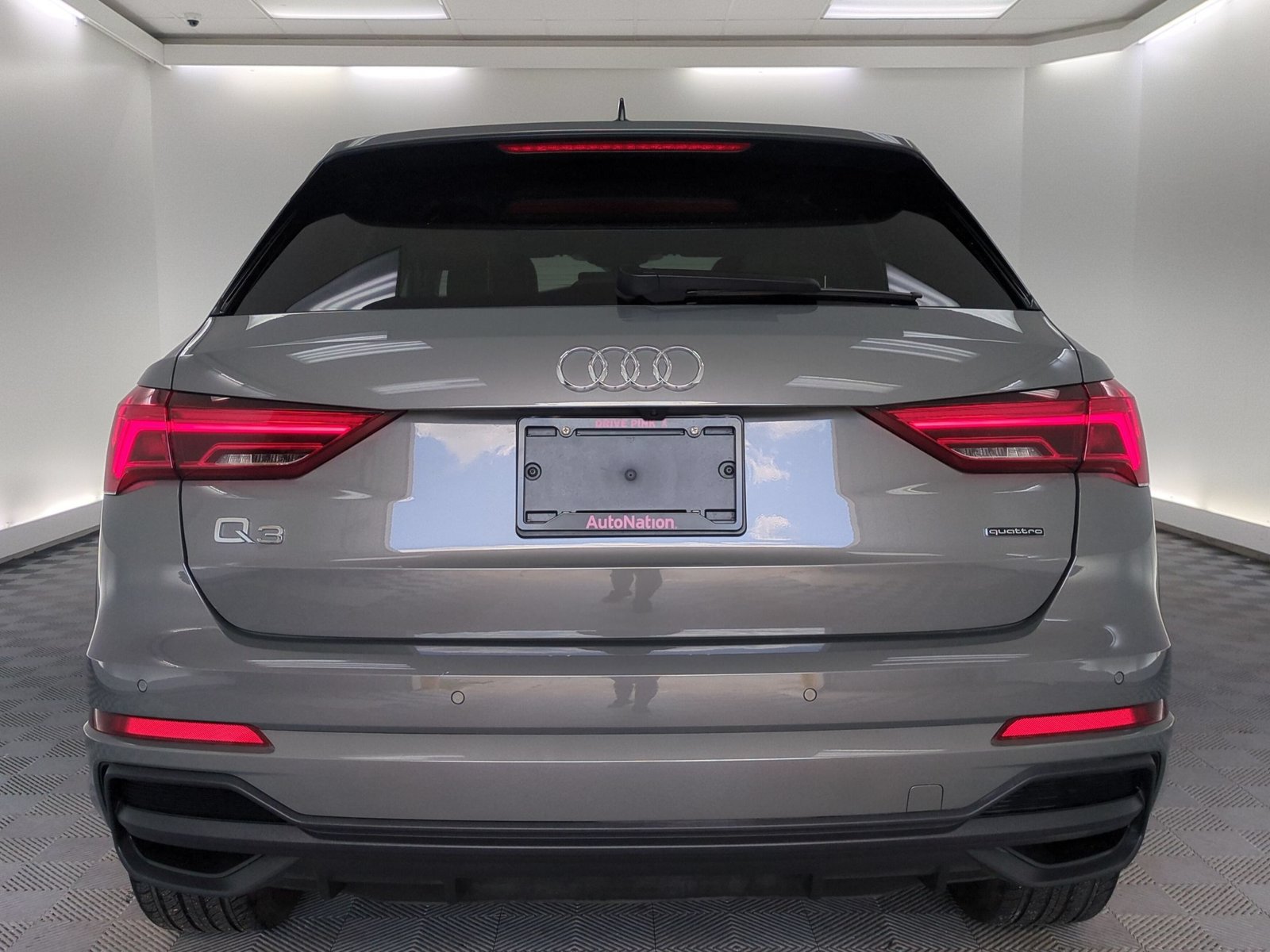 Used 2024 Audi Q3 2.0T Premium AWD/4WD image 11