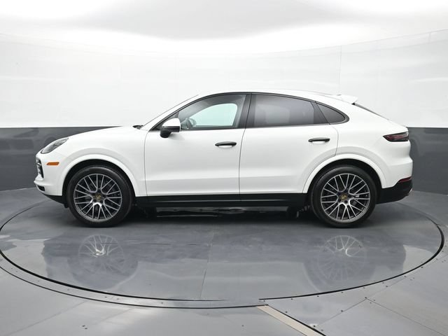 Certified 2021 Porsche Cayenne Coupe AWD/4WD image 2