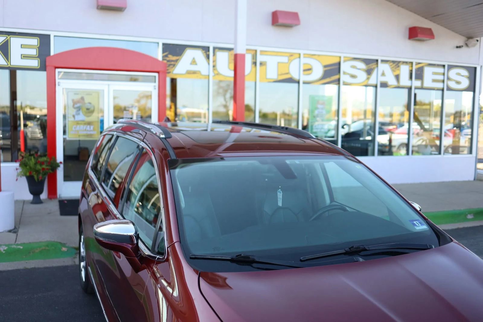 Used 2019 Chrysler Pacifica Limited FWD image 50