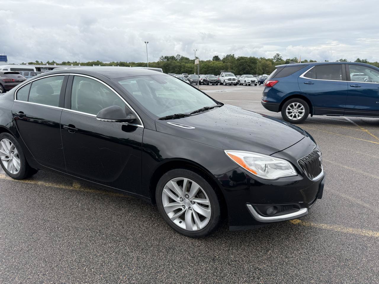Used 2016 Buick Regal AWD image 2