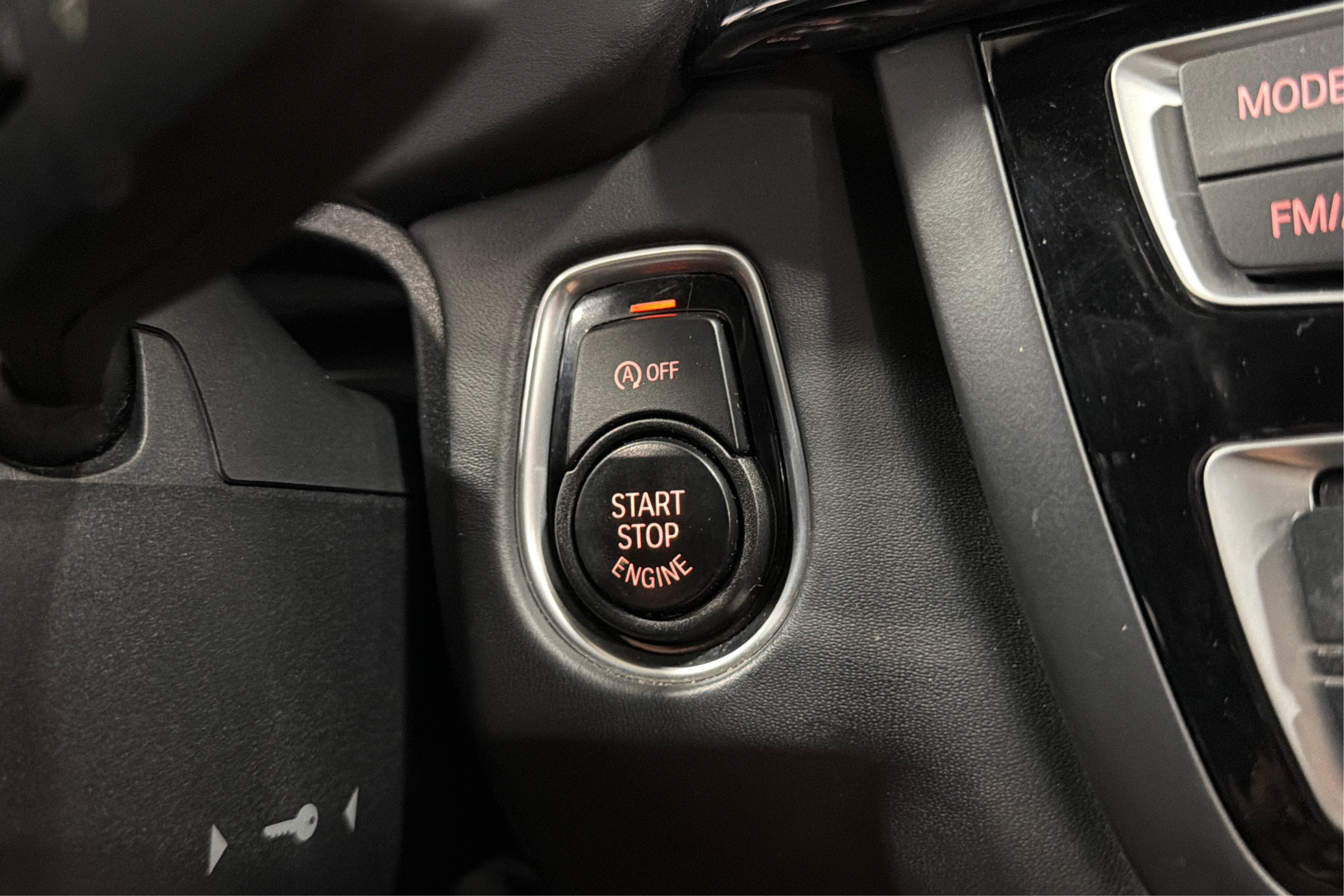 Used 2015 BMW M4 Coupe RWD image 34