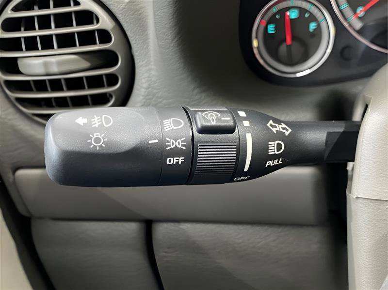 Used 2005 Jeep Liberty Limited image 16