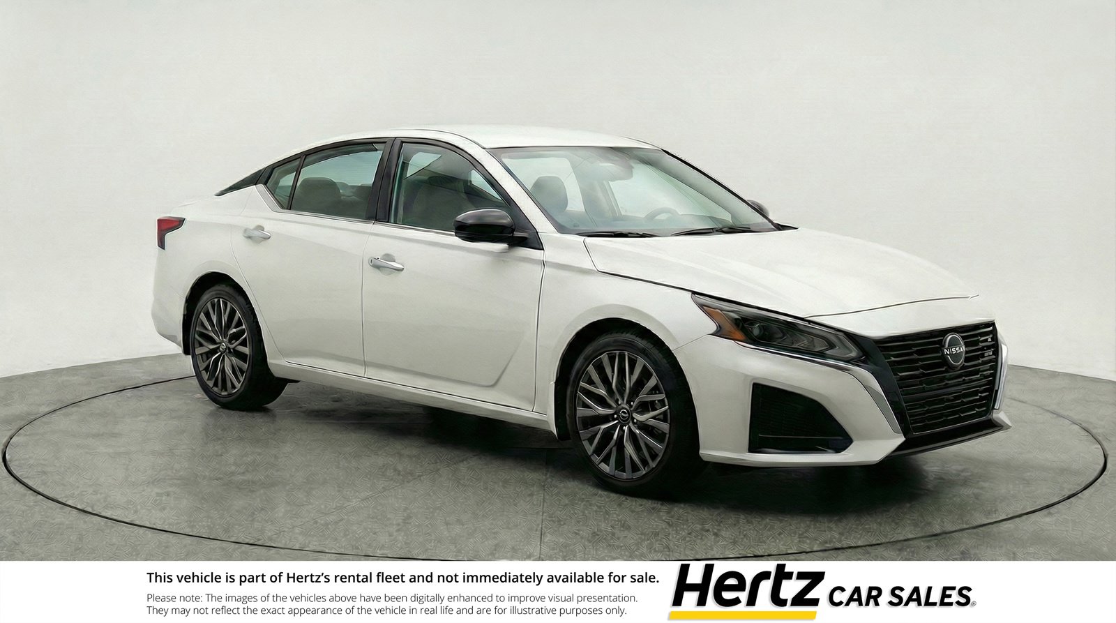 Used 2025 Nissan Altima 2.5 SV image 1