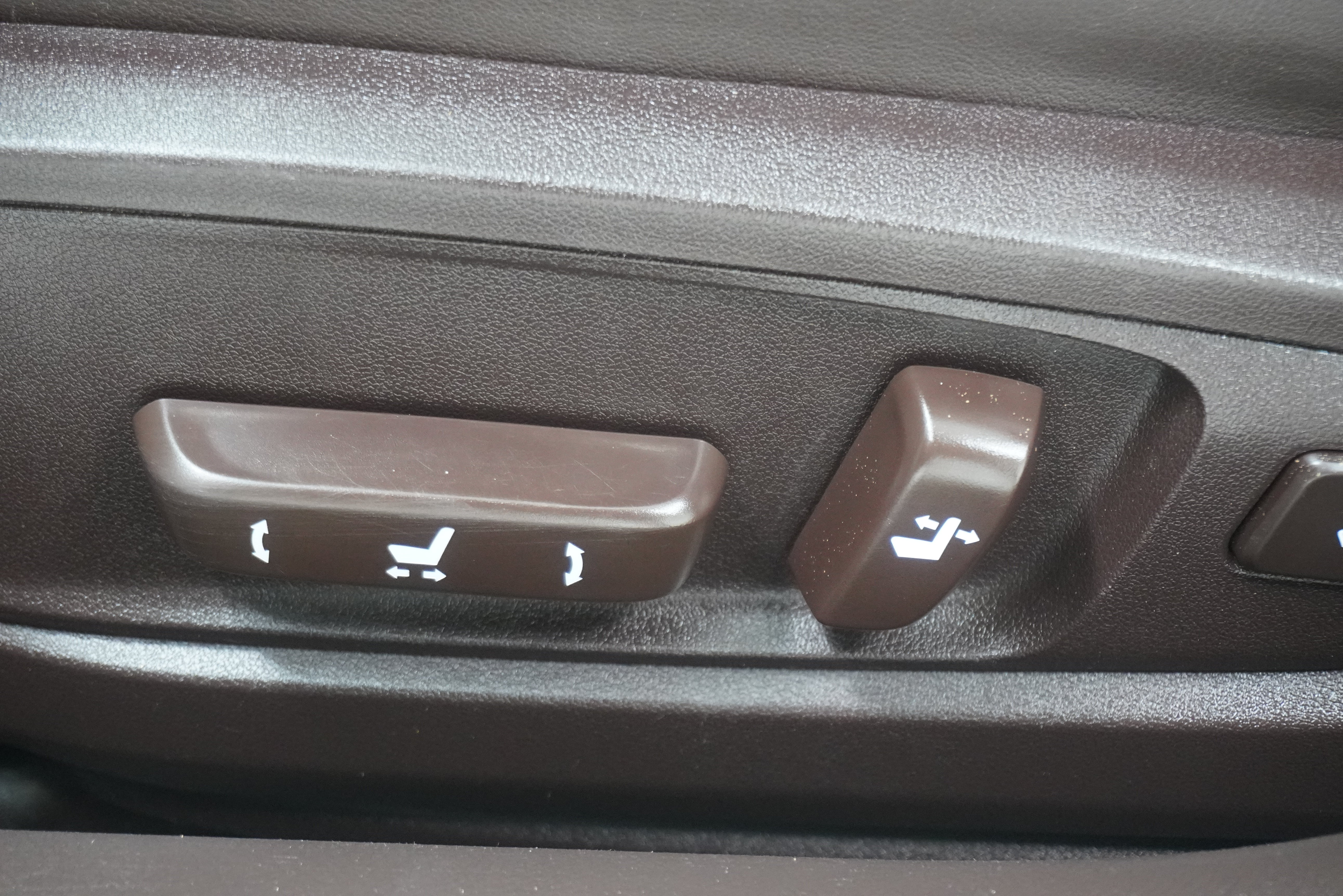 Used 2018 Lexus ES 350 w/ Luxury Package w/Wood Trim FWD image 15