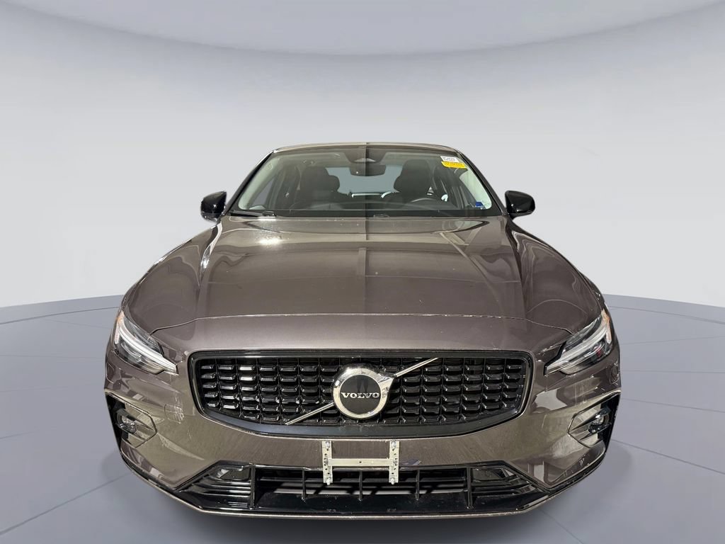 Used 2024 Volvo S60 B5 Core w/ Climate Package AWD/4WD image 2