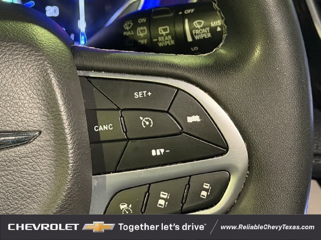 Used 2022 Chrysler Pacifica Limited FWD image 15